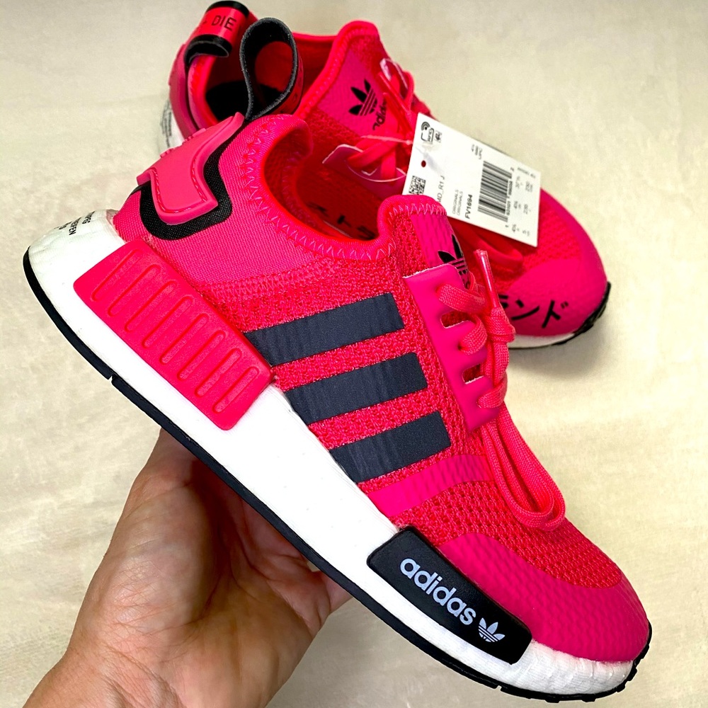 NWT Adidas NMD R1 size 5J/6 Wmns